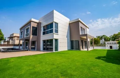 Villa de 7 dormitorios en Emirates Hills, UAE No. 30584