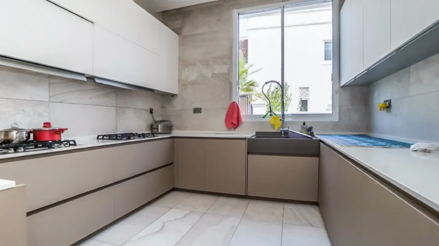 Вилла с 7 спальнями в  Emirates Hills, Дубай, ОАЭ №30584 № 24