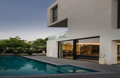 6 bedrooms villa for sale , Dubai, UAE No. 30865